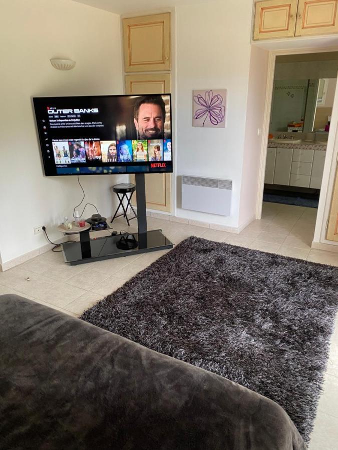 Chambre Spacieuse Independante Dans Villa Plus Parking Privee ル·カネ エクステリア 写真